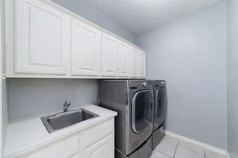 12215 Salmon Creek Houston TX 77041
