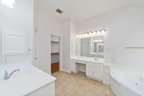 12215 Salmon Creek Houston TX 77041