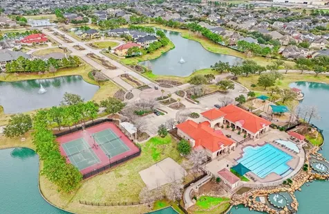 12215 Salmon Creek Houston TX 77041