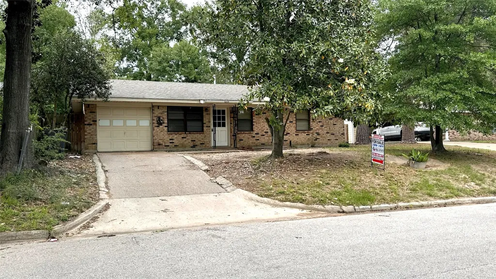 805 Avenue L Conroe TX 77301