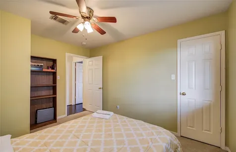 3219 Leila Oaks Drive Houston TX 77082