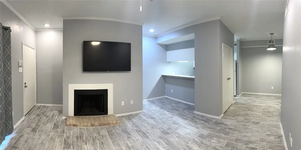 7037 N Holiday Drive Galveston TX 77550