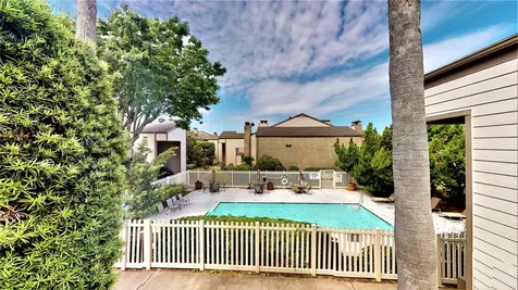 7037 N Holiday Drive Galveston TX 77550