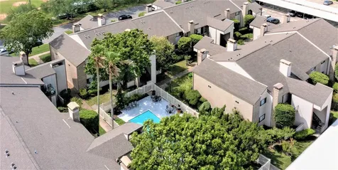 7037 N Holiday Drive Galveston TX 77550