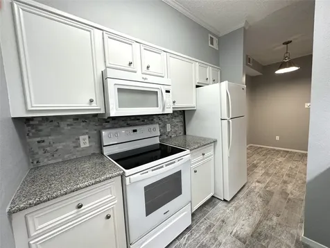 7037 N Holiday Drive Galveston TX 77550