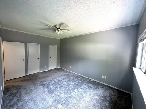 7037 N Holiday Drive Galveston TX 77550