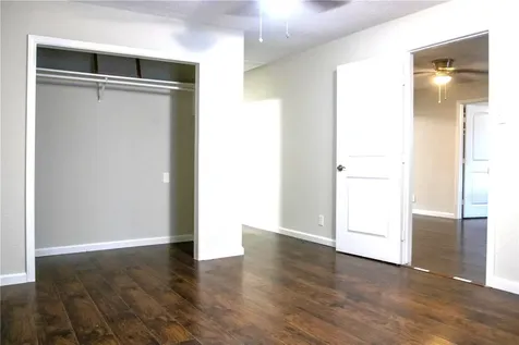 421 E Park Street Alvin TX 77511