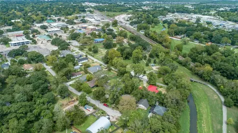 421 E Park Street Alvin TX 77511