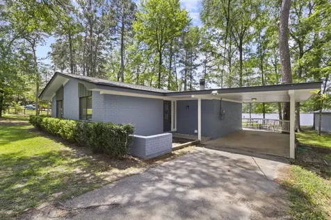 439 N Sherwood Forest Drive Woodville TX 75979