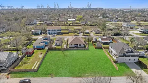 127 Dwire Drive La Porte TX 77571