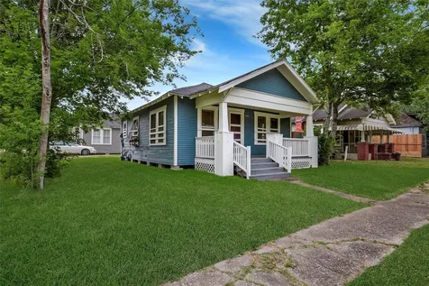 3301 Dennis Street Houston TX 77004
