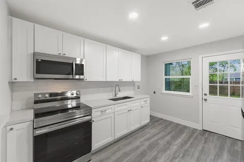 4630 Clover Street Houston TX 77051