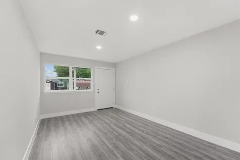 4630 Clover Street Houston TX 77051