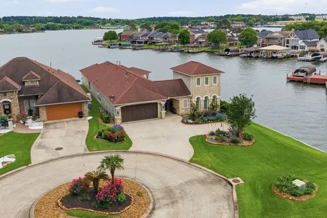 9305 Old River Court E Montgomery TX 77356