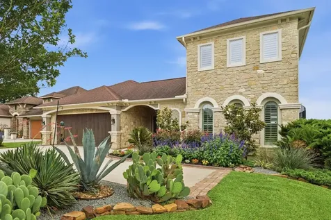 9305 Old River Court E Montgomery TX 77356