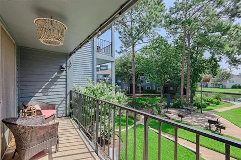 12500 Melville Drive 123c Montgomery TX 77356