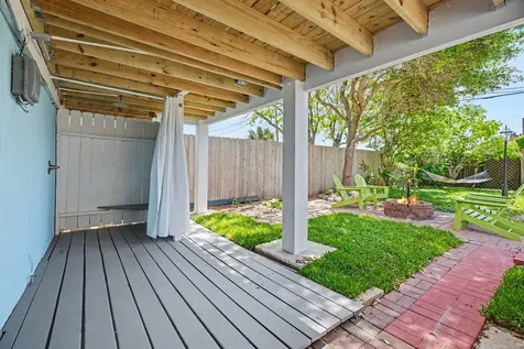 4213 Avenue T 1/2 Galveston TX 77550