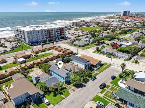 4213 Avenue T 1/2 Galveston TX 77550