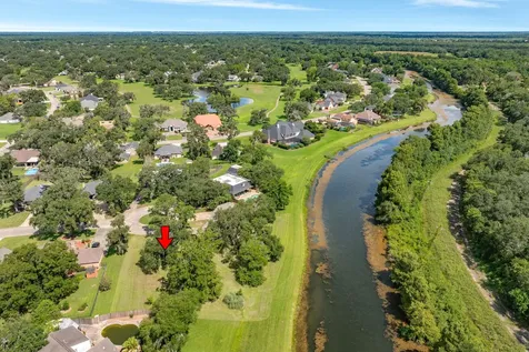 13 Seminole Lane West Columbia TX 77486