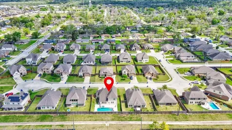 707 Burr Oak Richwood TX 77531