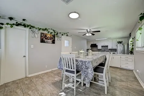 1 4th Avenue N Texas City TX 77590
