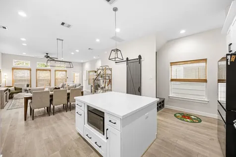 317 Sikes Street Houston TX 77018