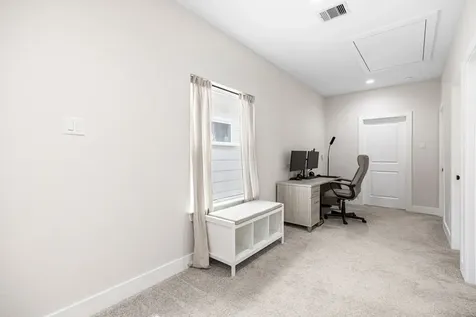 317 Sikes Street Houston TX 77018
