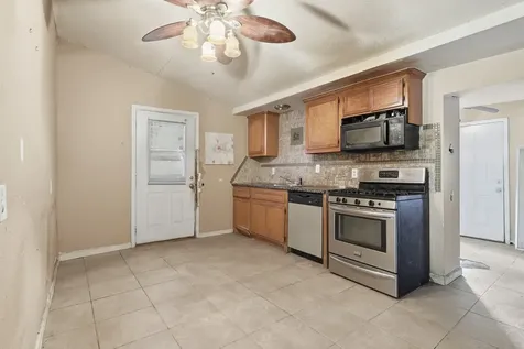2533 Wall Street Houston TX 77088