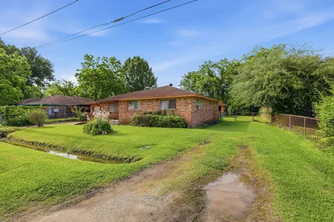 2533 Wall Street Houston TX 77088