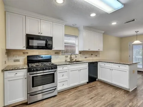 1814 Oak Valley Drive Kemah TX 77565