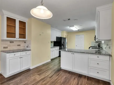 1814 Oak Valley Drive Kemah TX 77565