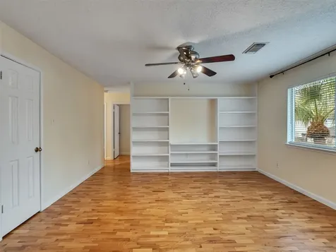 1814 Oak Valley Drive Kemah TX 77565