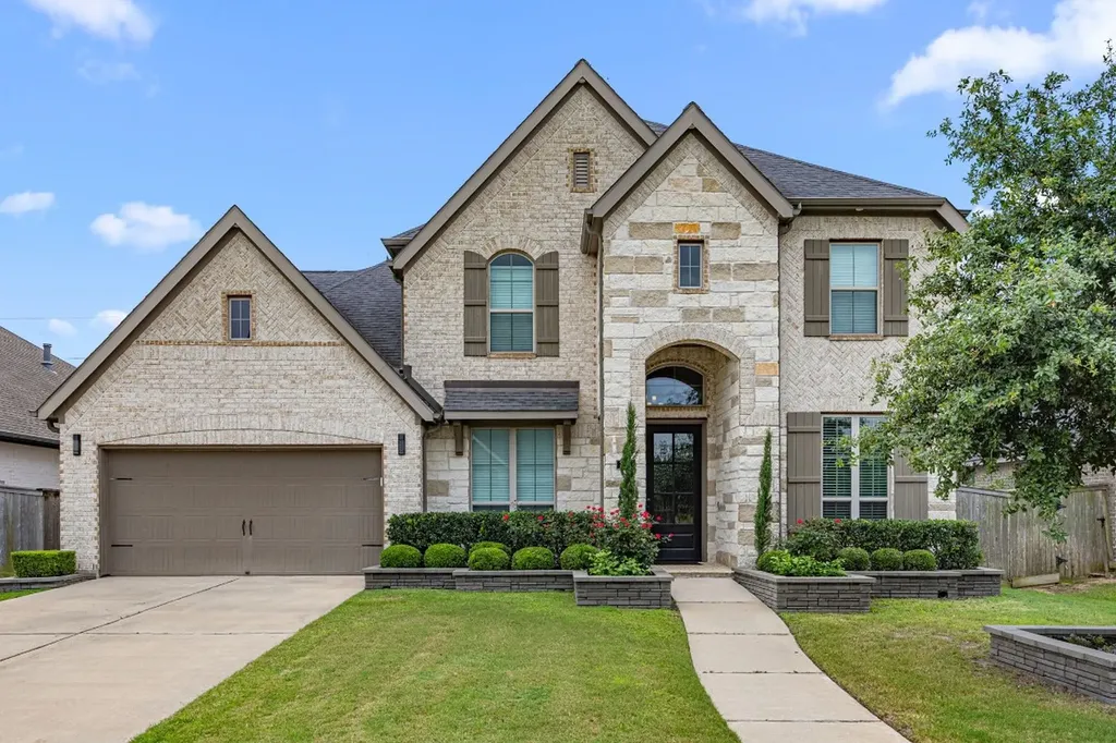 1818 Lottie Moore Loop Richmond TX 77469