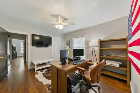 503 W 33rd Street Houston TX 77018