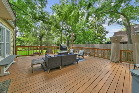 503 W 33rd Street Houston TX 77018