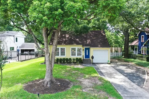 503 W 33rd Street Houston TX 77018