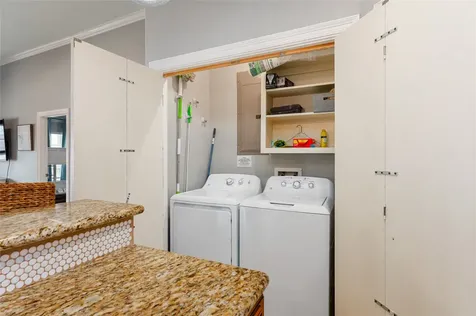 866 Townsend Drive Crystal Beach TX 77650