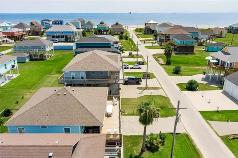 866 Townsend Drive Crystal Beach TX 77650