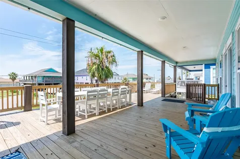 866 Townsend Drive Crystal Beach TX 77650