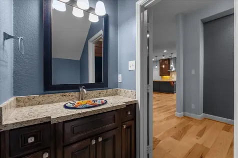 713 Bayou Crest Drive Dickinson TX 77539