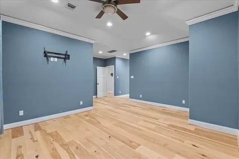 713 Bayou Crest Drive Dickinson TX 77539