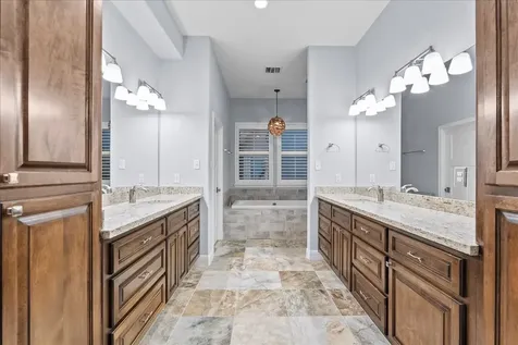 713 Bayou Crest Drive Dickinson TX 77539