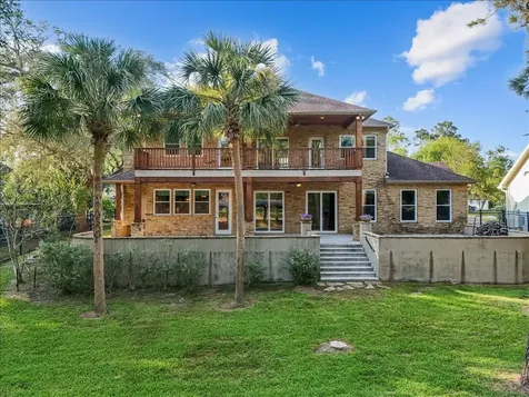713 Bayou Crest Drive Dickinson TX 77539