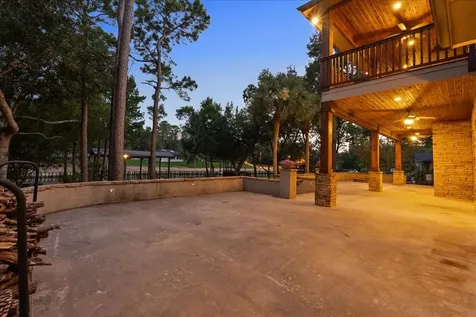 713 Bayou Crest Drive Dickinson TX 77539