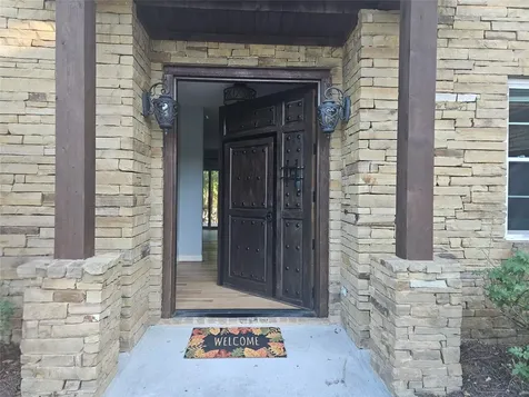 713 Bayou Crest Drive Dickinson TX 77539