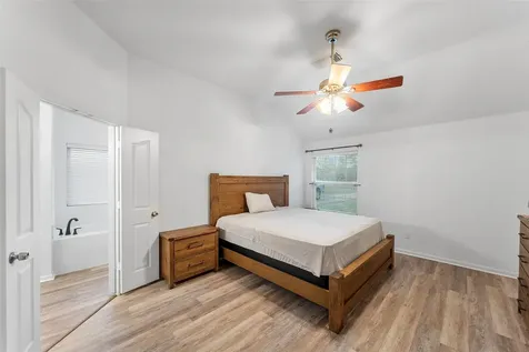 118 Pin Oak Lane Hempstead TX 77445