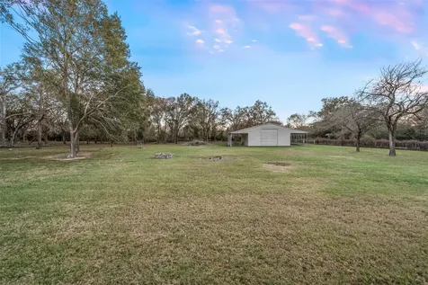 118 Pin Oak Lane Hempstead TX 77445