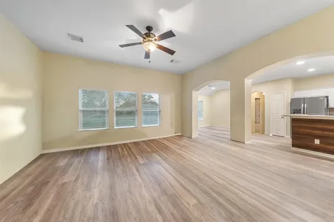 118 Pin Oak Lane Hempstead TX 77445