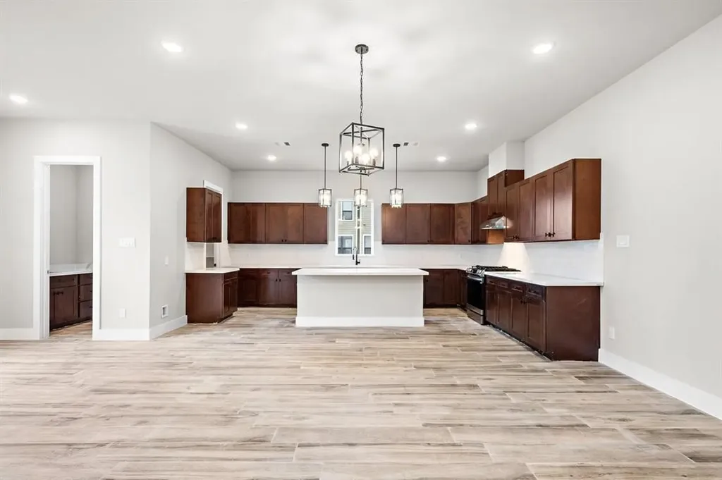 228 W 28th Street Houston TX 77008