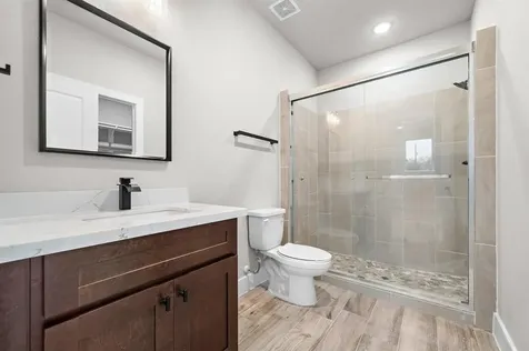 228 W 28th Street Houston TX 77008